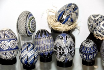 Un capolavoro su un uovo di Pasqua: viaggio nelle tradizioni della Romania