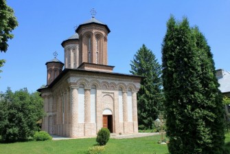 Nature and culture around Bucharest:  Mogosoaia Snagov Monastery and Village Museum